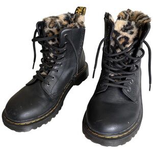 Dr. Martens Kids Black Boots with Leopard Lining